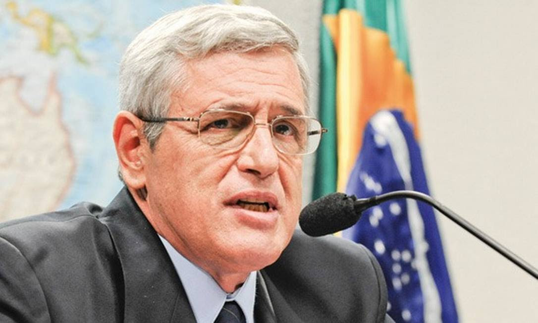 Luiz Eduardo Rocha Paiva, general de brigada da reserva do Exército