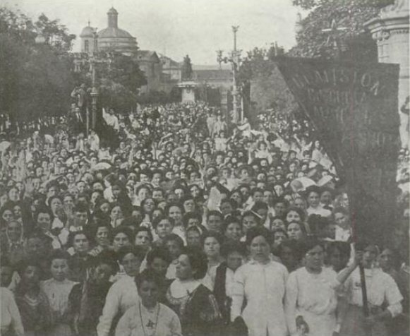 «Abajo el clericalismo. Viva la libertad»: Primera manifestación feminista en España (10/07/1910)