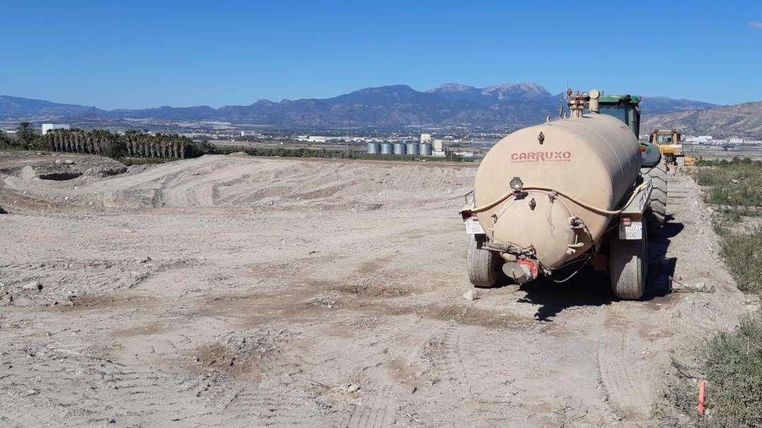 Ecologistas en Acción de
la Región Murciana denuncia la
construcción de un nuevo
embalse sin autorización en el
Parque Regional de Carrascoy