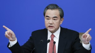 China&#39;s Foreign Minister berates reporter over human rights