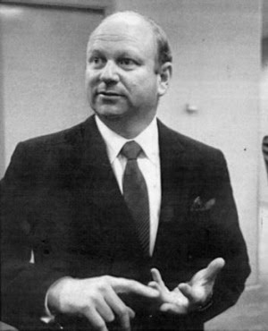 laurie connell.jpg