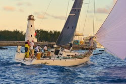 J/125 sailing Miami Nassau Cup race