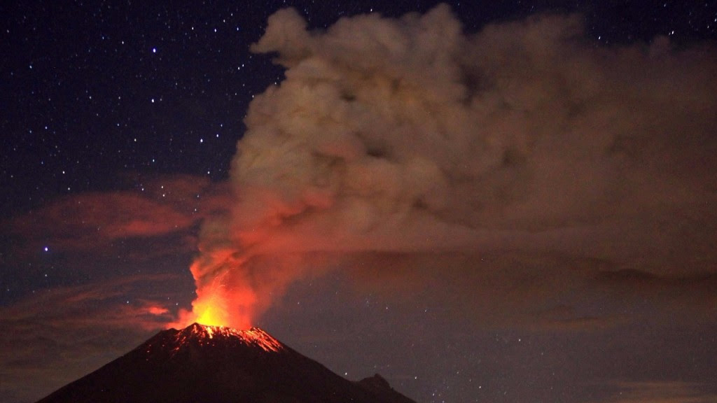 Two Volcanoes Erupting Simultaneously Popocat%C3%A9petl-1024x576