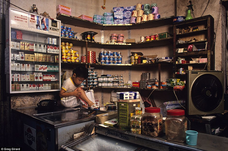 Because the family lived in the shop, it remained open throughout the day and evening until Pui Yuen and his wife went to bed