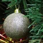 christmas-tree-bauble-decoration-1480978351ouy