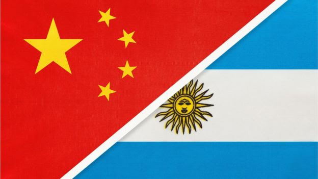 Bandeiras da China e da Argentina