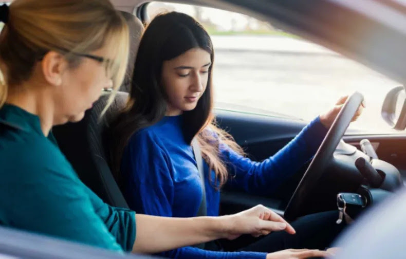 Requisito adicional para tramitar la primera licencia de conducir