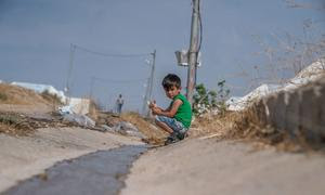 Un niño sirio de seis años que huyó con su familia a Iraq para escapar del conflicto.