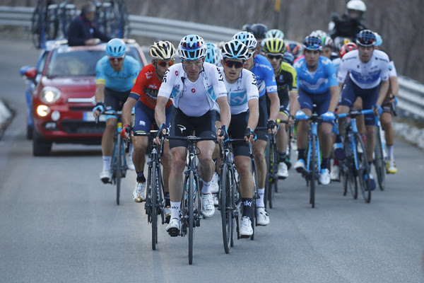 bee0213f a0f7 4224 a0f6 a25e9fbd49e5 TIRRENO ADRIATICO: LANDA VINCE SUL SASSOTETTO CON DEDICA A SCARPONI