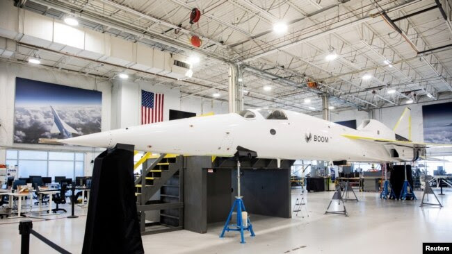 FOTO DE ARCHIVO: El avión de demostración XB-1 de Boom Supersonic. Con su avión propuesto, Overture, esperan resucitar los viajes aéreos comerciales supersónicos a través del Atlántico. REUTERS/Alyson McClaran/Foto de archivo