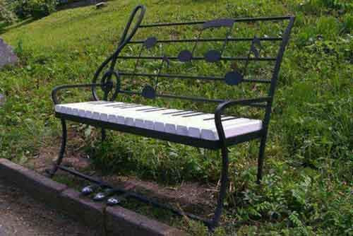 creative-bench-104-57e9247f3ca5d__700