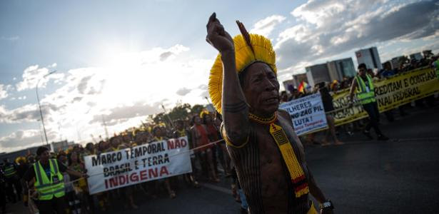 Indígenas de várias etnias fazem acampamento para protestar contra o marco temporal em Brasília