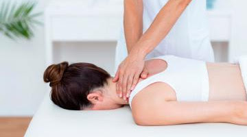 Beneficios del masaje sueco, alivio y relax a dos manos
