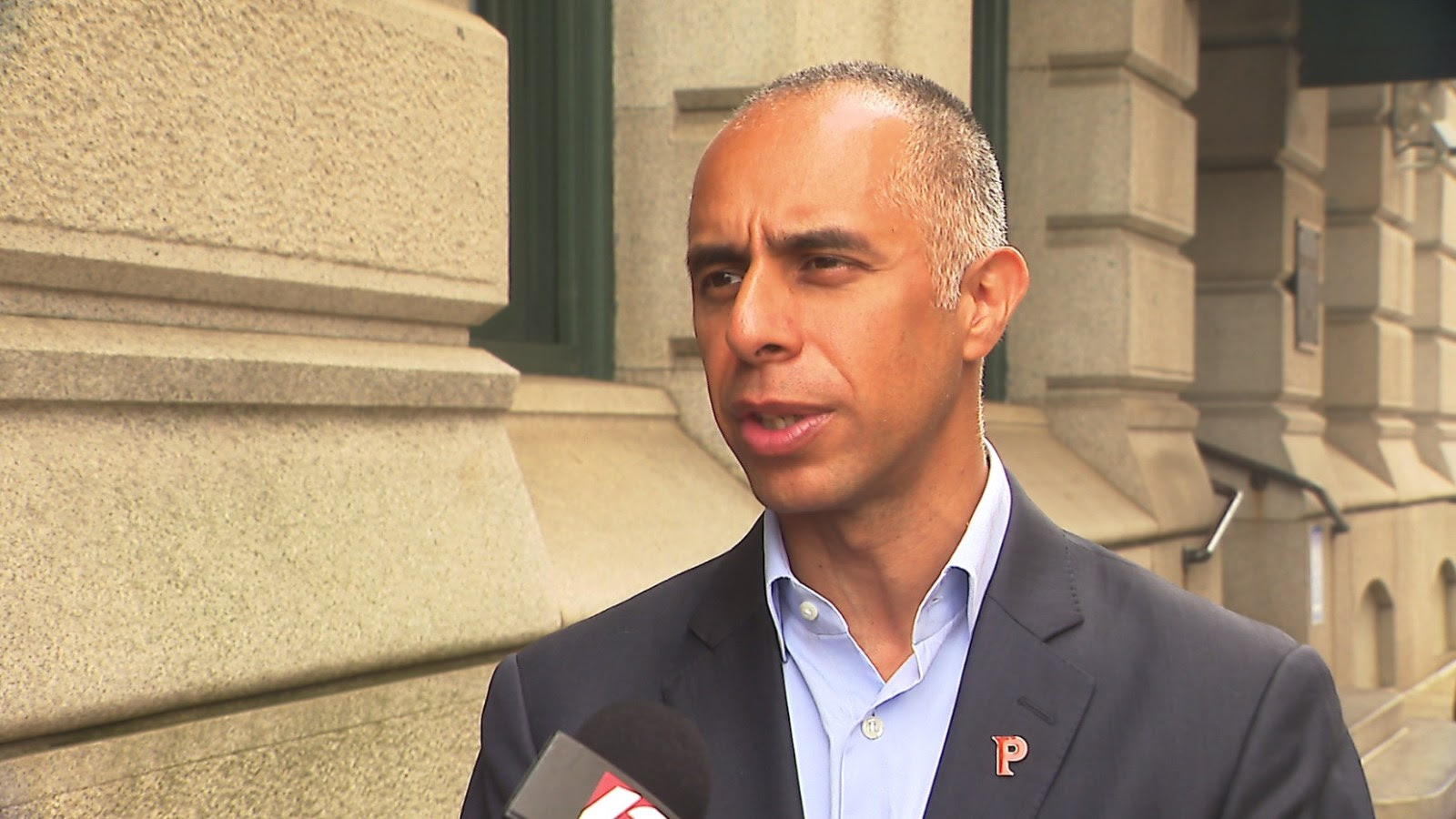 Mayor Elorza tests positive for COVID-19