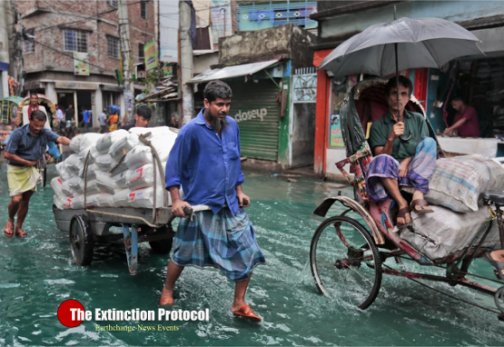 500,000 in Bangladesh flee Cyclone Roanu; at least 24 killed as storm sweeps inland Cyclone-roanu-1