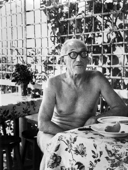 TO GO WITH AFP STORY  An undated picture of French architect Le Corbusier having a meal at a small restaurant, L'Etoile des mers