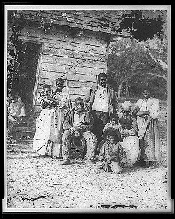 Civil War era Photo of slaves on plantation