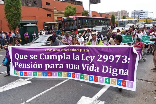 Marcha por pensión digna