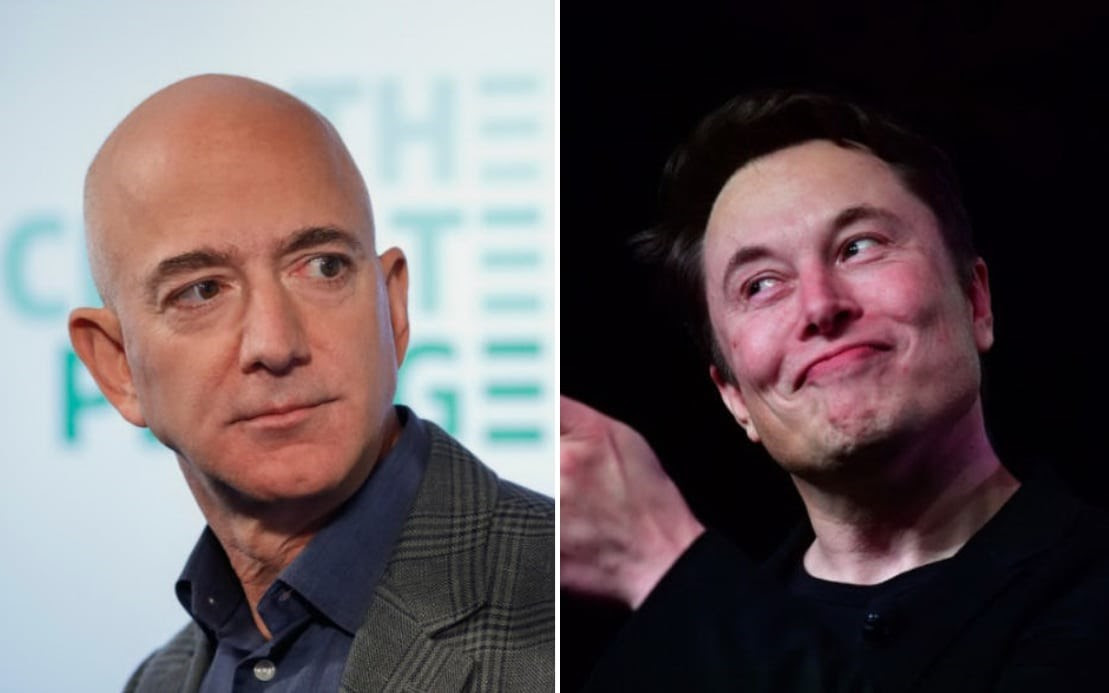 Jeff Bezos (trái) và Elon Musk. Ảnh: Telegraph.