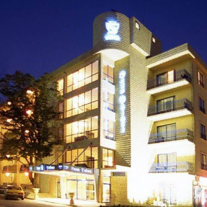 Hotel Dana Palace 3*