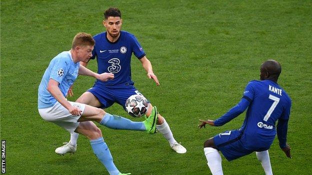 Chelsea's Jorginho and N'Golo Kante and Manchester City's Kevin de Bruyne