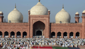 Pakistan: Amid coronavirus, government launches “Islam friendly” action plan to keep mosques open for Ramadan