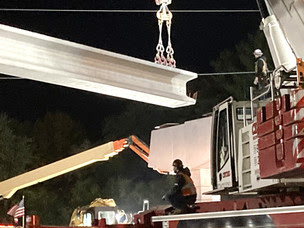 Keystone Avenue bridge beam installation over I-465