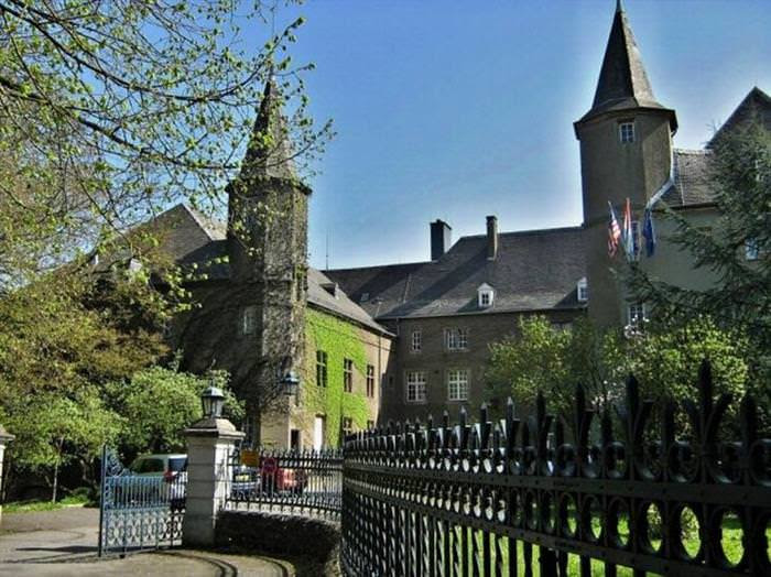 15 Incredible Places to Visit Luxembourg