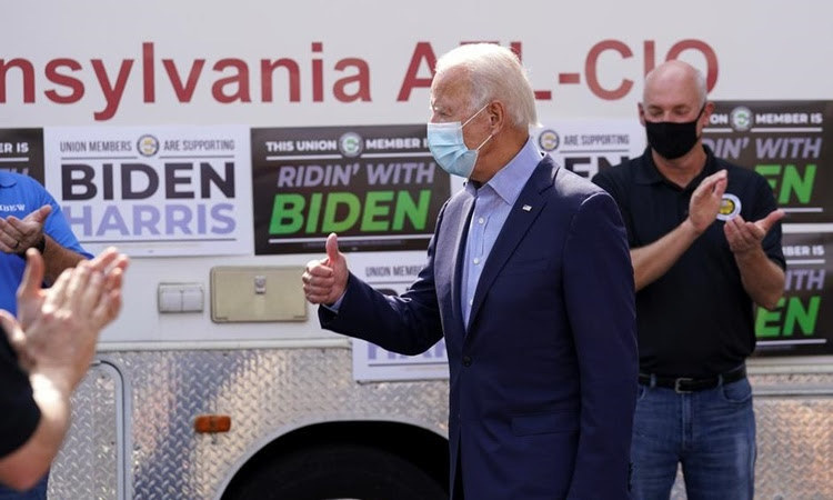 Joe Biden tới tham dự một cuộc họp với các lãnh đạo công đoàn ở Harrisburg, Pennsylvania, ngày 7/9. Ảnh: Reuters.
