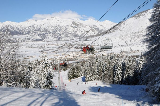 Benoite rencurel - Réconciliation en Famille avec Benoite Rencurel Bergère de Notre Dame du Laus  Piste_bleue