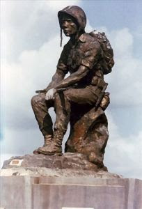 Bức tượng Thương Tiếc, Nghĩa trang Quân đội Biên Hòa