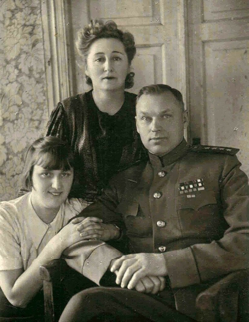 Константин Рокоссовский с женой