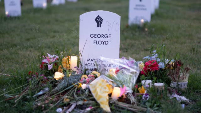 No aniversário de um ano da morte de George Floyd, família cobra reforma policial