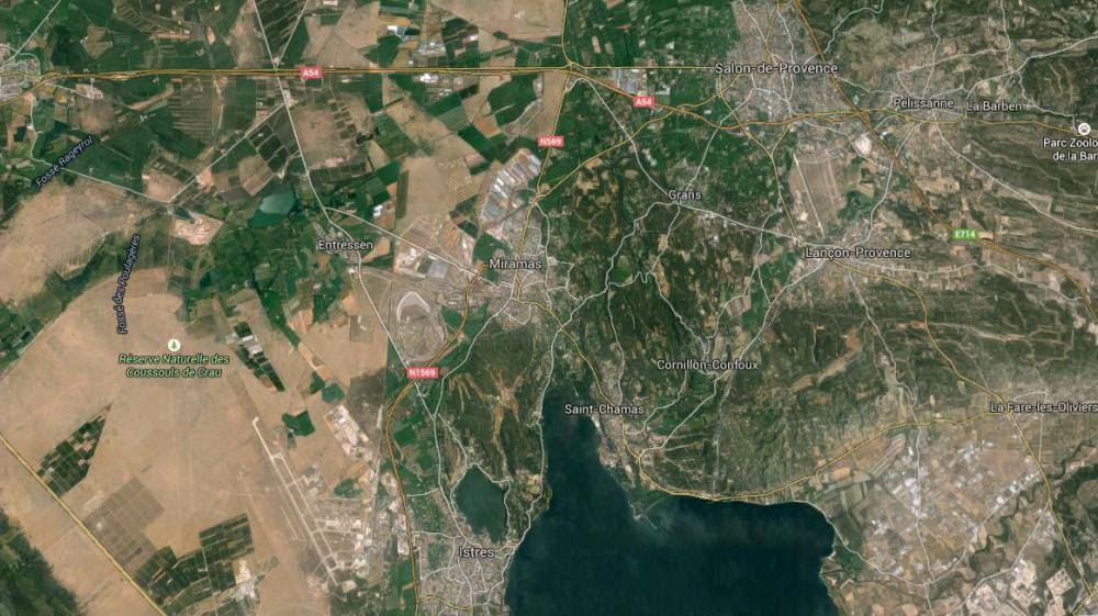 Capture d'&eacute;cran d'une Google Map pointant la ville de Miramas (Bouches-du-Rh&ocirc;ne) o&ugrave; des individus ont d&eacute;rob&eacute; du mat&eacute;riel sur un site de d&eacute;p&ocirc;t de munitions de l'arm&eacute;e de terre.&nbsp;