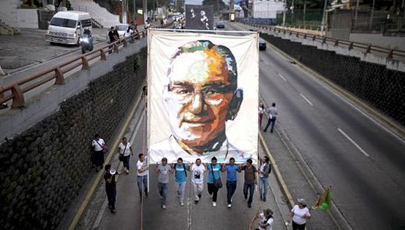 Salvadoreños recuerdan a Monseños Romero.