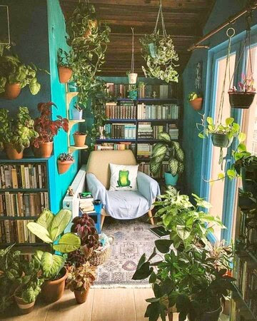 Reading-with-plants