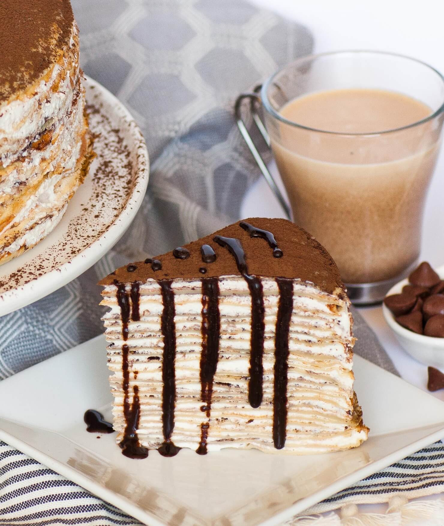 tranche de gÃÂ¢teau crÃÂªpe tiramisu au chocolat