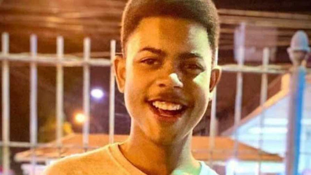 Justiça torna réus policiais civis acusados de matar adolescente no Rio