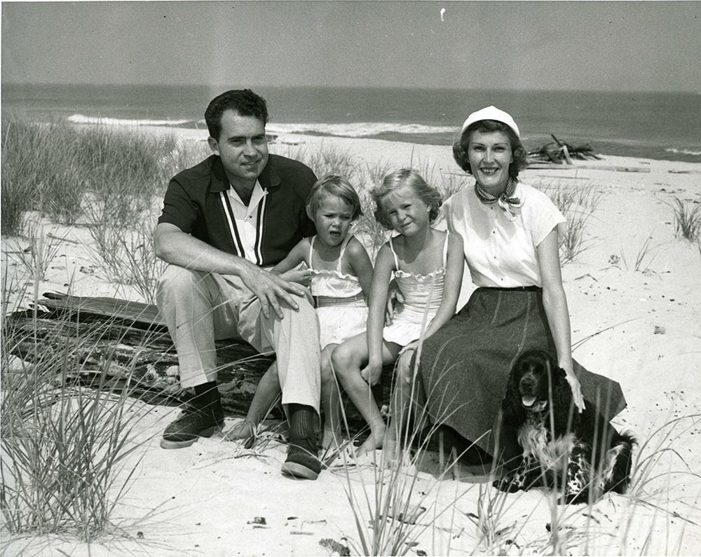 A10-024.7.11.1A-August-1953-1 Family Beach.jpg