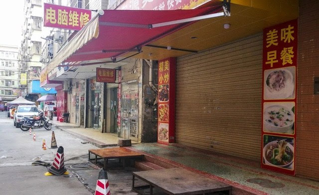 Samsung ra đi khiến dân Trung Quốc gánh đủ: Đường phố đìu hiu, mất kế sinh nhai, hàng nghìn người thất nghiệp, xuất khẩu sụt giảm mạnh - Ảnh 1. Samsung ra đi khiến dân Trung Quốc gánh đủ: Đường phố đìu hiu, mất kế sinh nhai, hàng nghìn người thất nghiệp, xuất khẩu sụt giảm mạnh - Ảnh 1.
