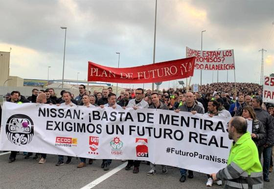manifestacion-de-la-plantilla-de-nissan-en-la-ronda-litoral-de-barcelona