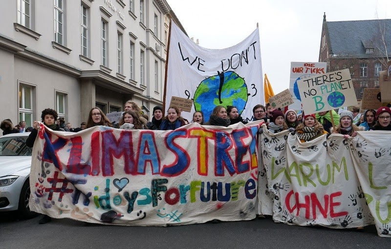 <p>Cabecera de la manifestación por el clima del 25 de enero de 2019 en Berlín.</p>