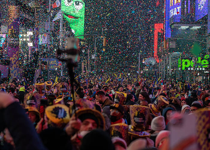 People celebrate the mark of the new year on Saturday, Jan. 1,| David ...