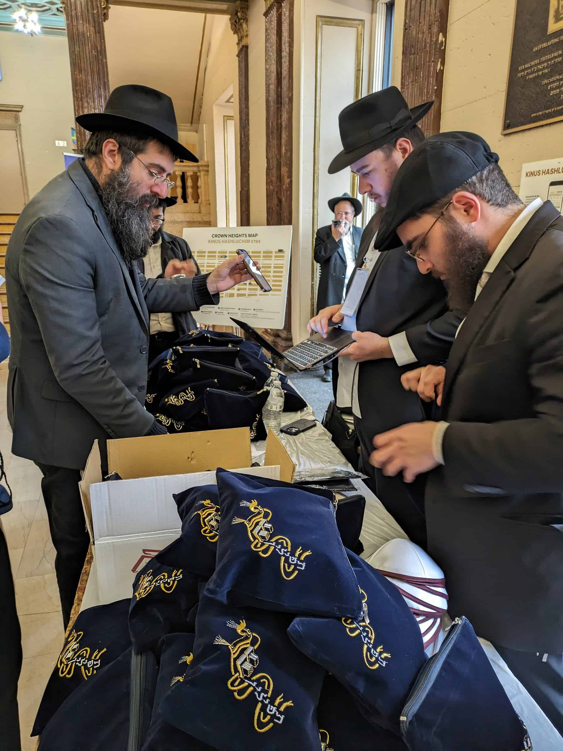 Rabbi Avromy Super