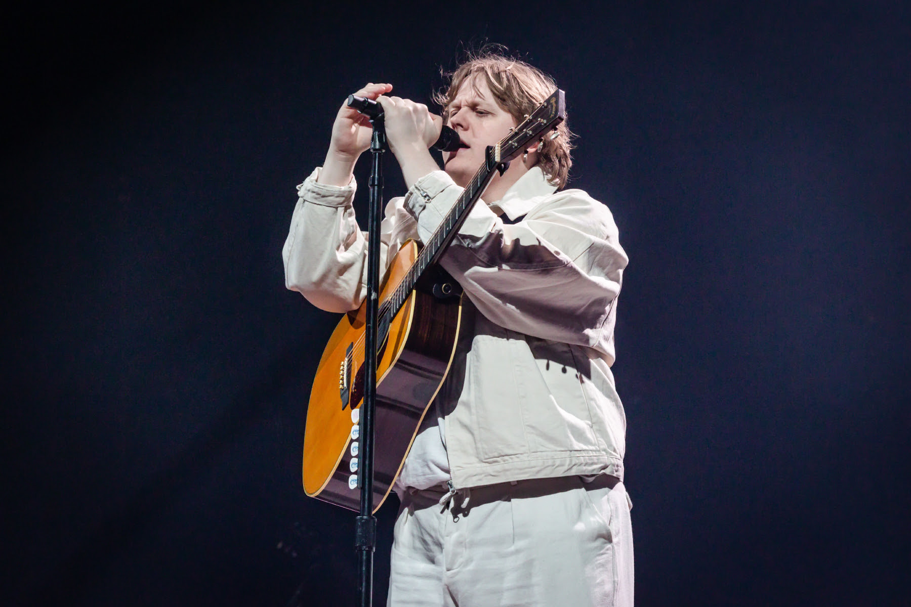 Lewis Capaldi Documentary 'How I'm Feeling Now' Heading to Netflix –  Rolling Stone