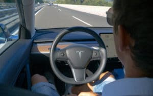 teen-hacker-used-security-flaw-to-take-over-tesla-vehicles