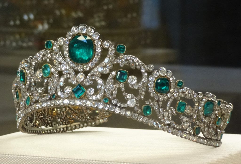 La vente des joyaux de la couronne de France : un trésor national dispersé 6 Image result for les joyaux de la couronne de france