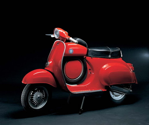 Ngắm dàn xe Vespa huyền thoại