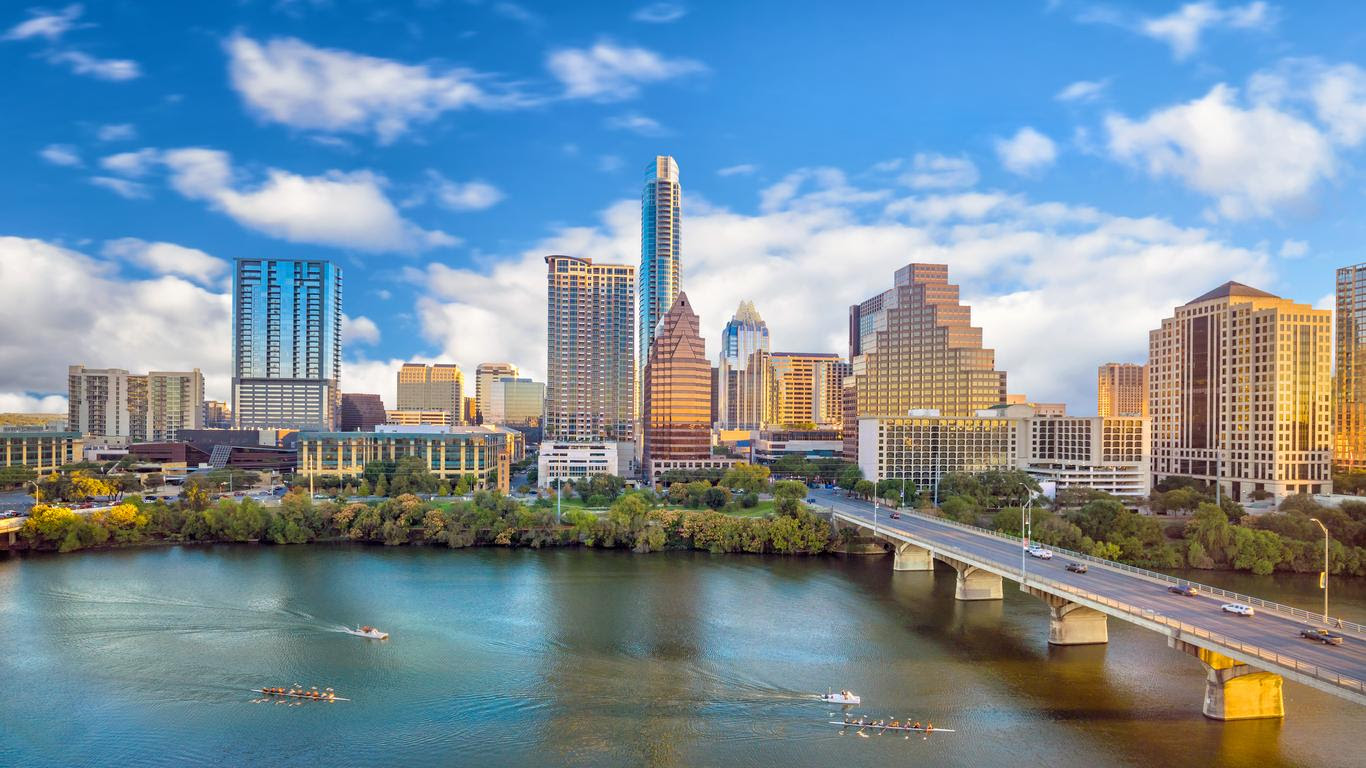 Austin Travel Guide | Austin Tourism - KAYAK