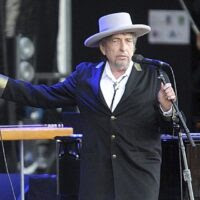 Bob Dylan quietly sued for sex scandal (from… 1965?)